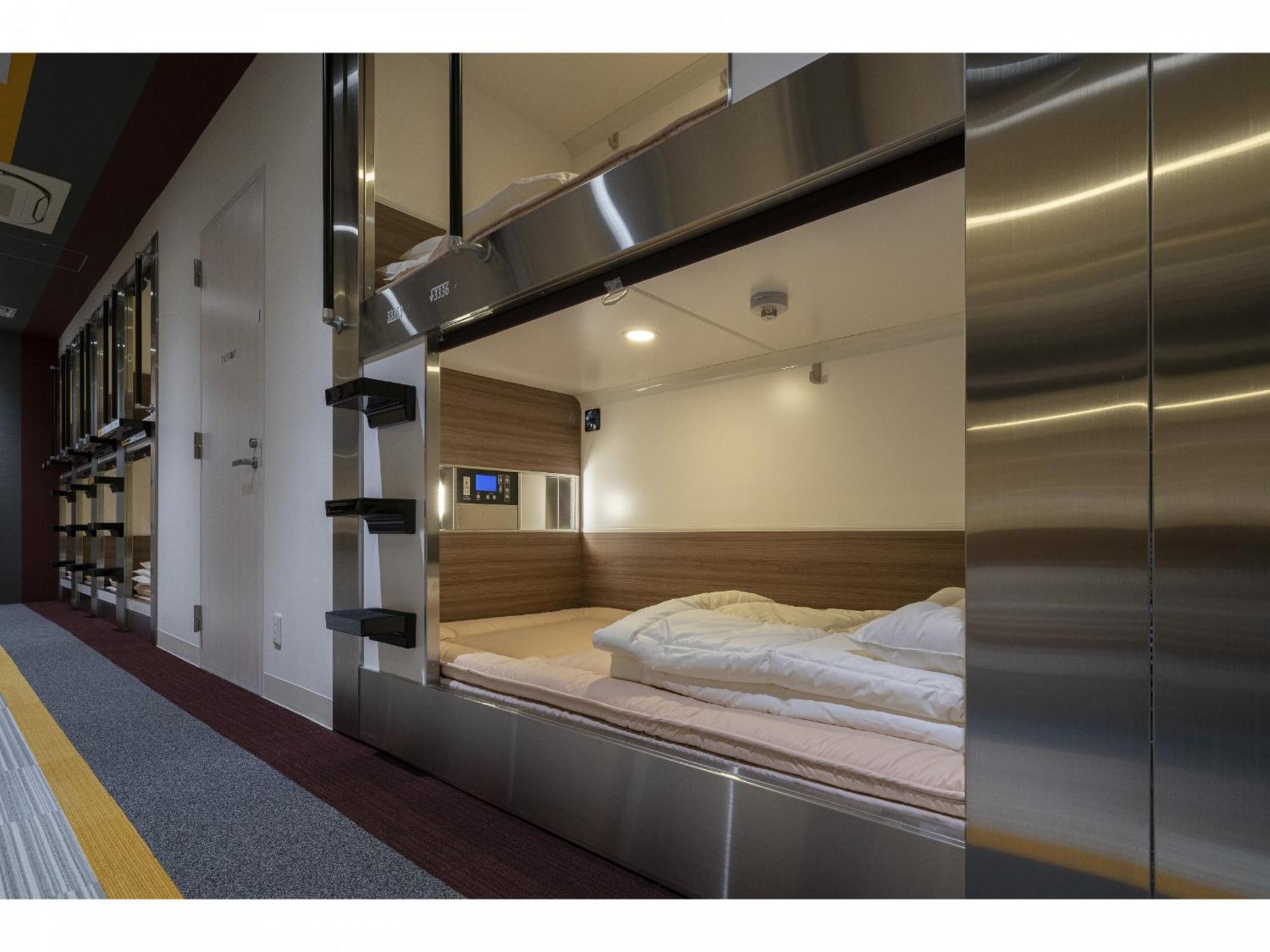 Capsule Hotel J Garden Shin-Oszaka Kültér fotó
